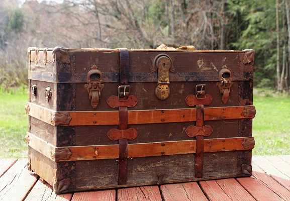 Técnica para envejecer un baúl