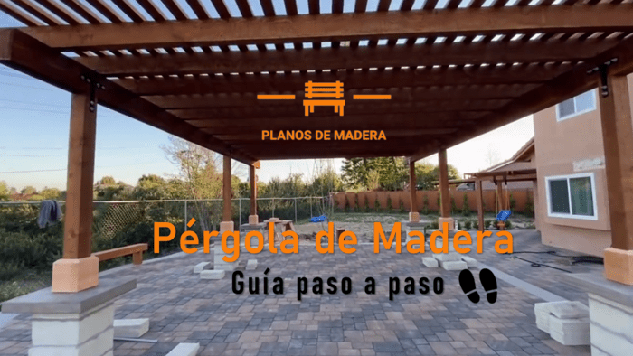 Pergola-de-madera-con-columnas-de-bloque-y-cemento-paso-a-paso